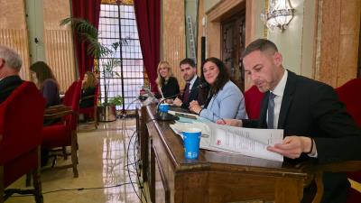 El Ayuntamiento de Murcia aprueba nuevas medidas para impulsar el comercio local y la sostenibilidad urbana