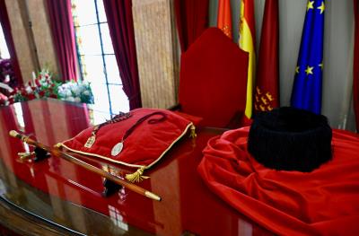 Luto en el Ayuntamiento de Murcia: El Consistorio expresa sus condolencias.